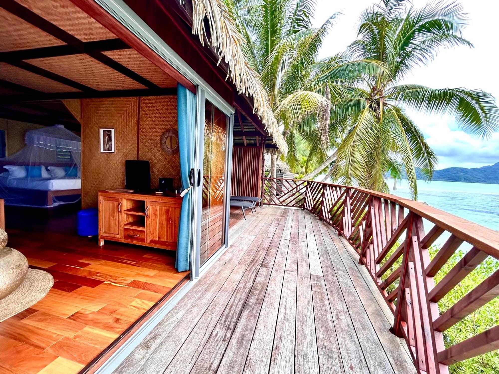 Eden Private Island Tahaa Hotel Patio  Exterior photo
