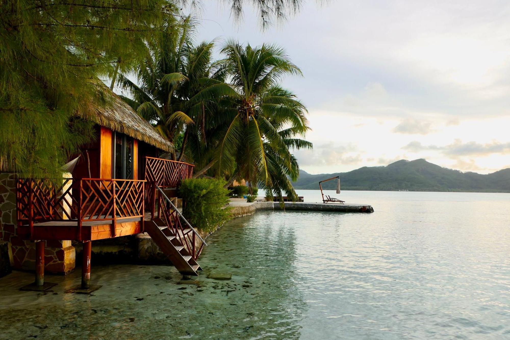 Eden Private Island Tahaa Hotel Patio  Exterior photo