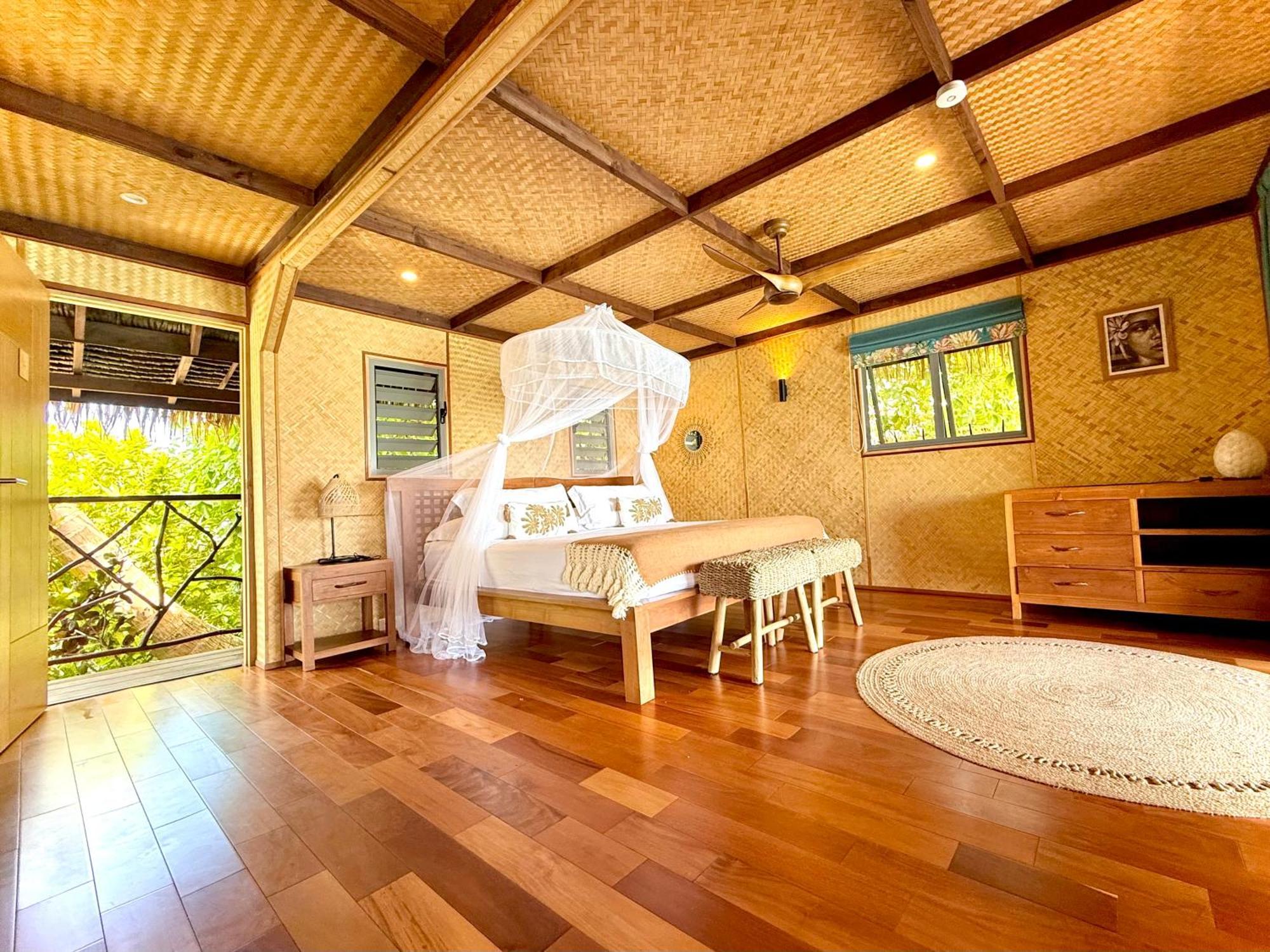 Eden Private Island Tahaa Hotel Patio  Exterior photo